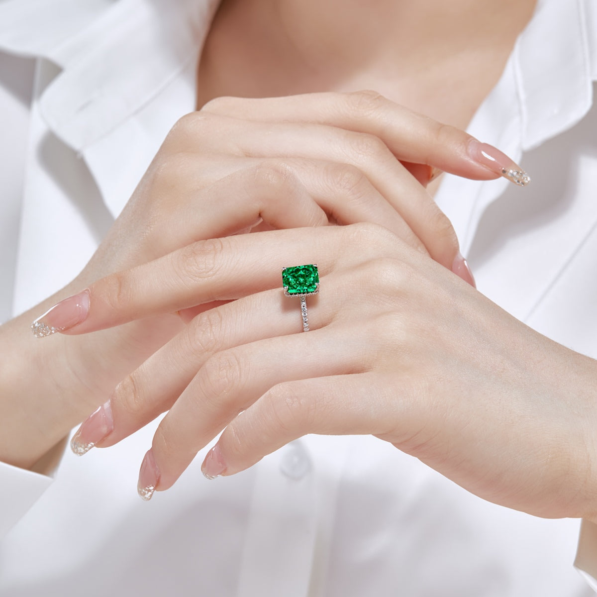 Pomuse 4.0 Carat Luxurious Engagement Ring