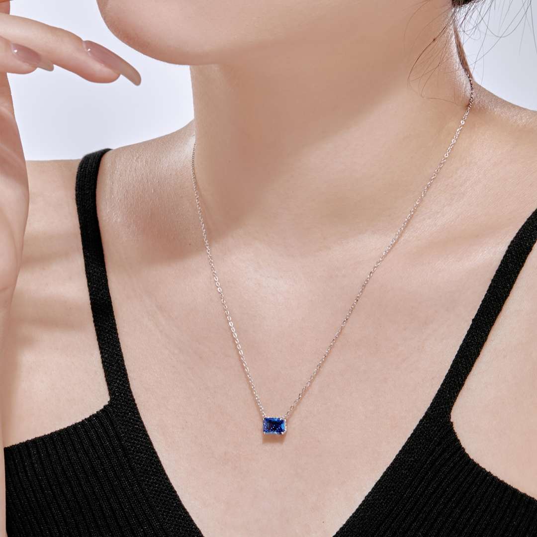 Pomuse Luxurious Square Shape Colorful Necalack