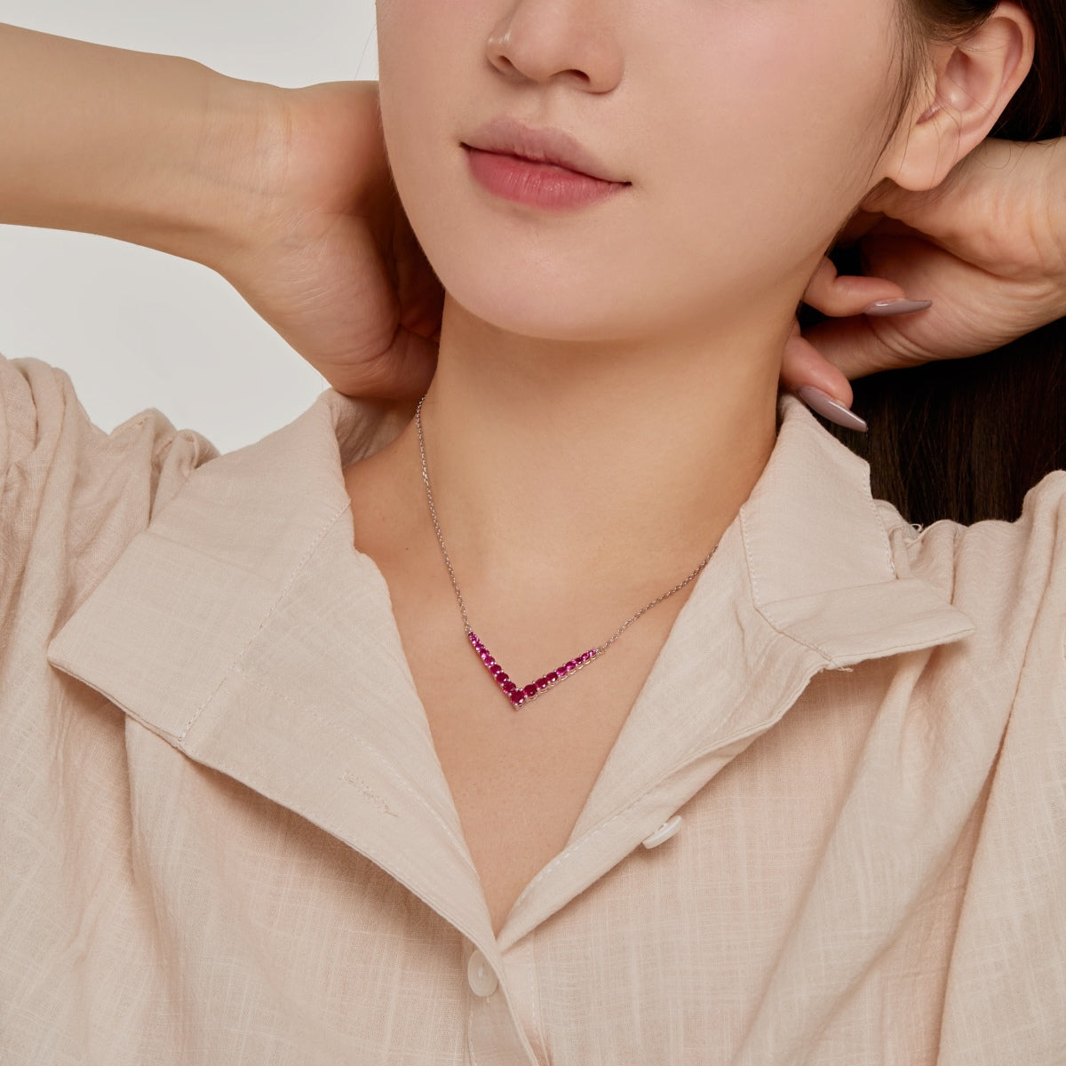 Pomuse Ornate Round Cut Necklace