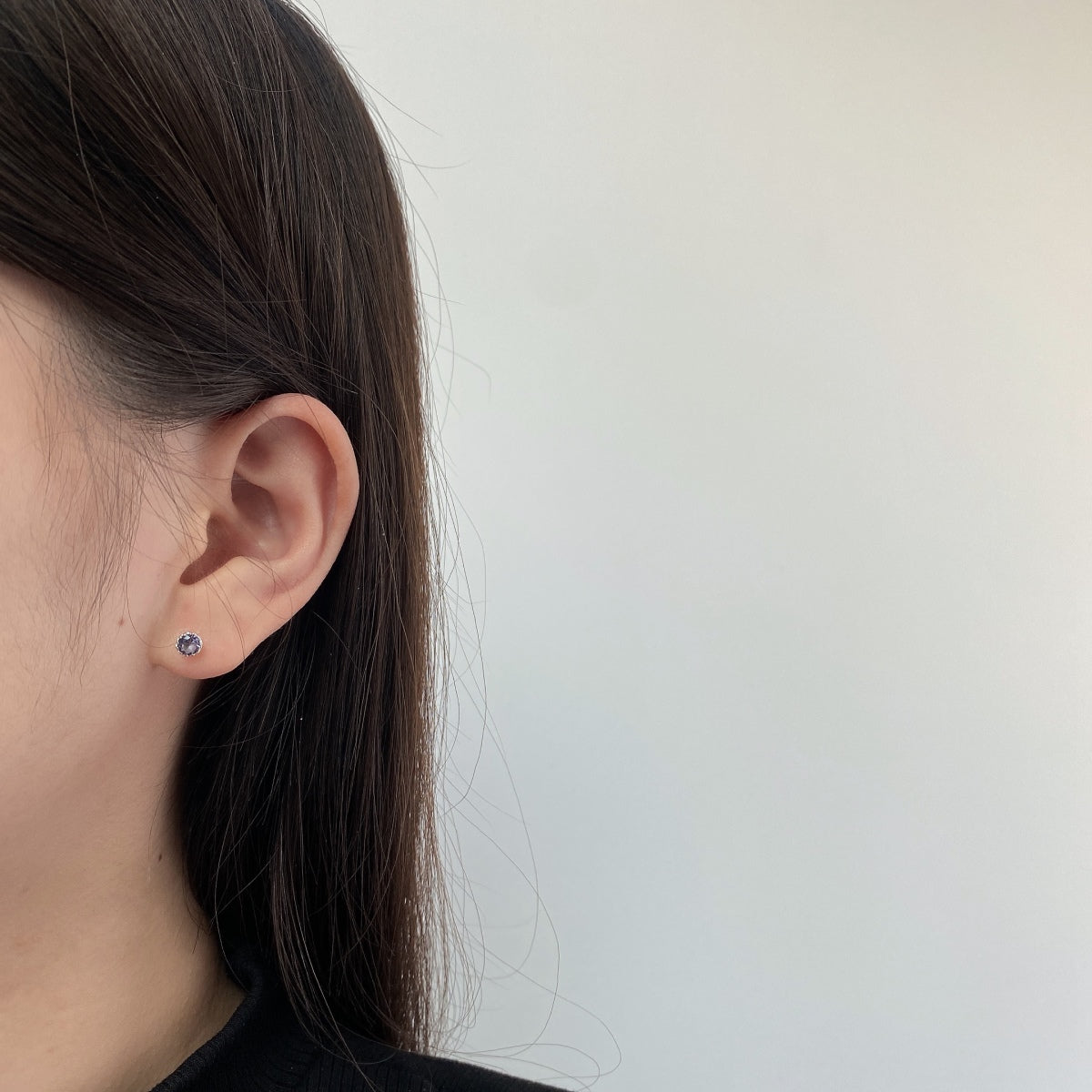 Pomuse Sparkling Colorful Round Shape Earrings