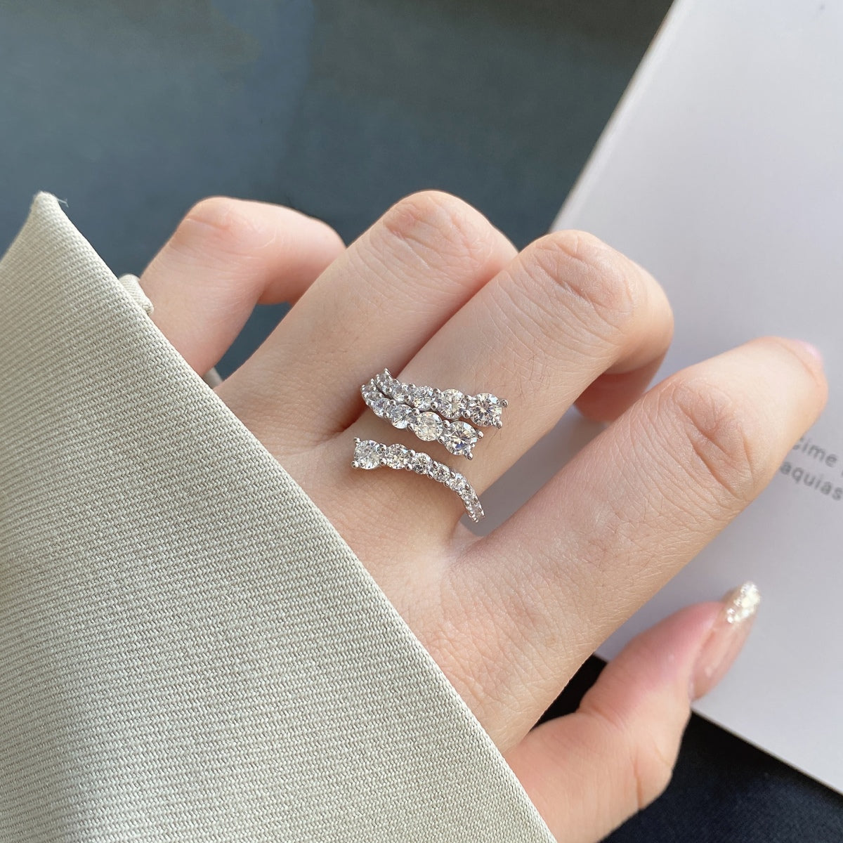 Pomuse Unique Vivid Snake Shape Daily Ring