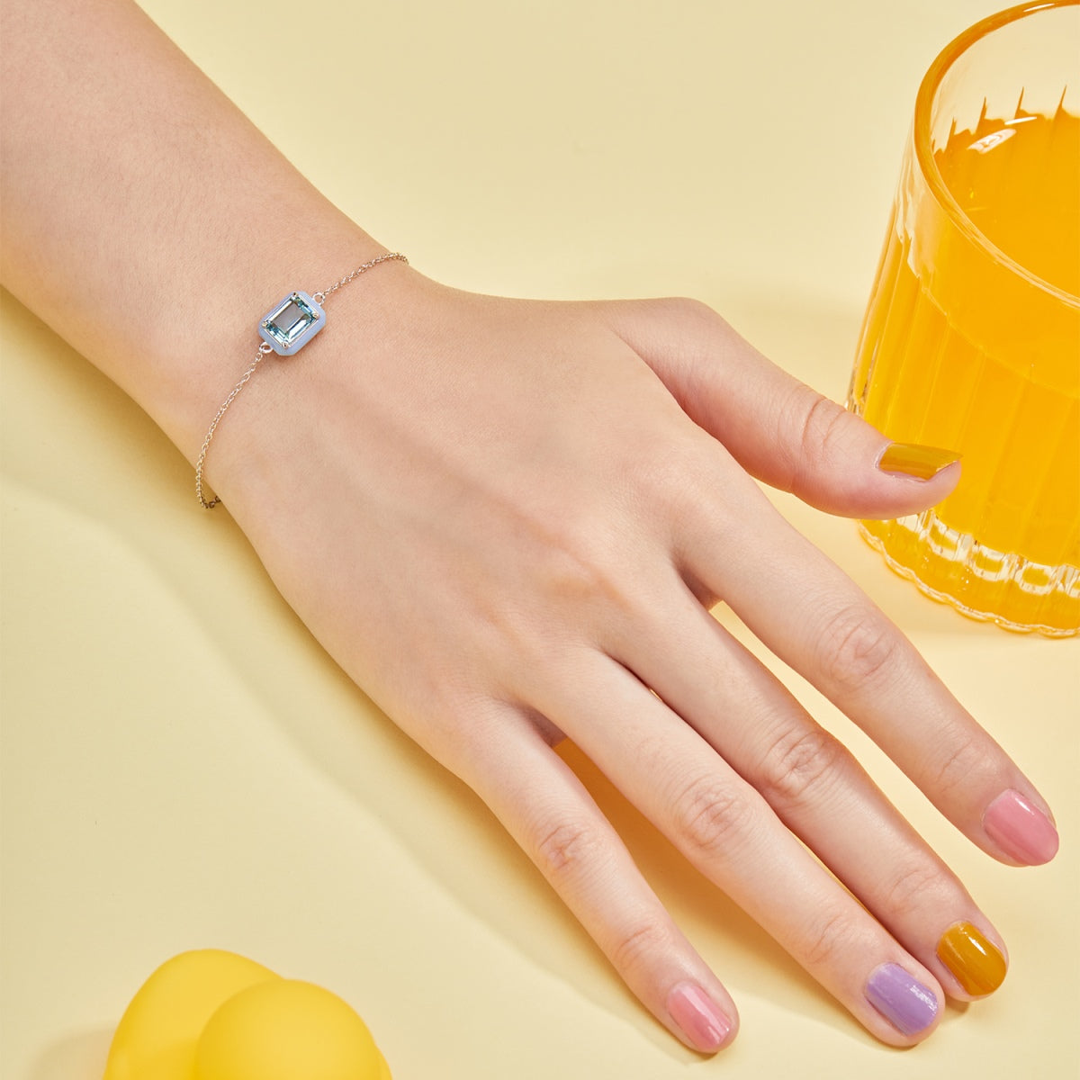 Pomuse 2.0 Carat Sparkling Colorful Emerald Cut Daily Bracelet