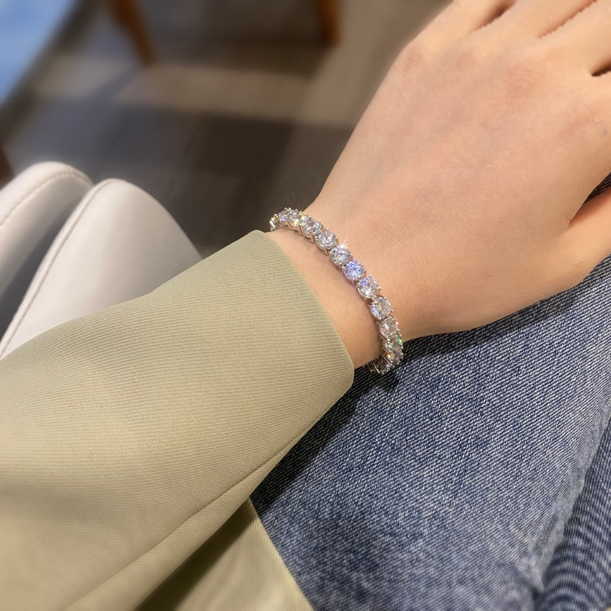 Pomuse 0.75 Carat Dazzling Round Cut Wedding Bracelet