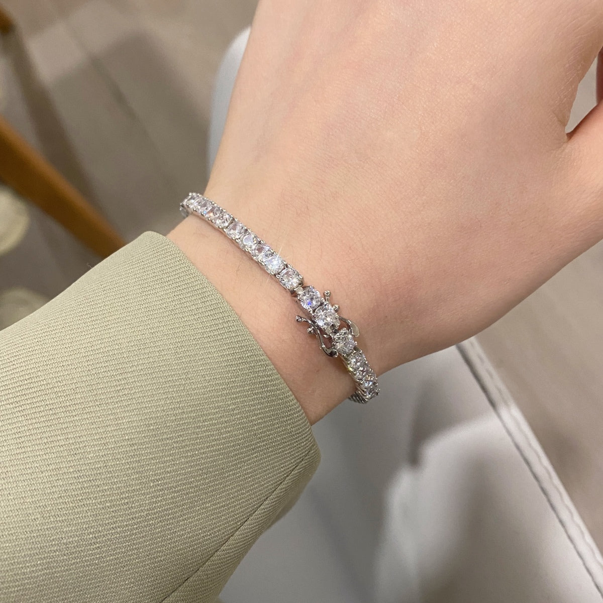 Pomuse Luxurious Ornate Round Cut Tennis Bracelet
