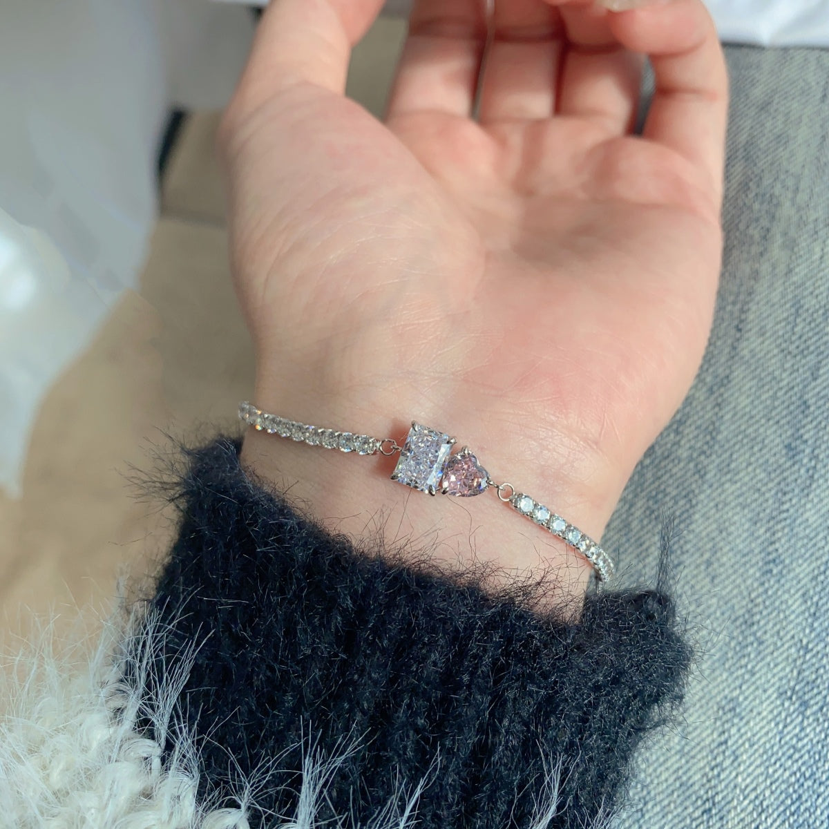 Pomuse Dazzling Unique Multi Shape Lover Bracelet