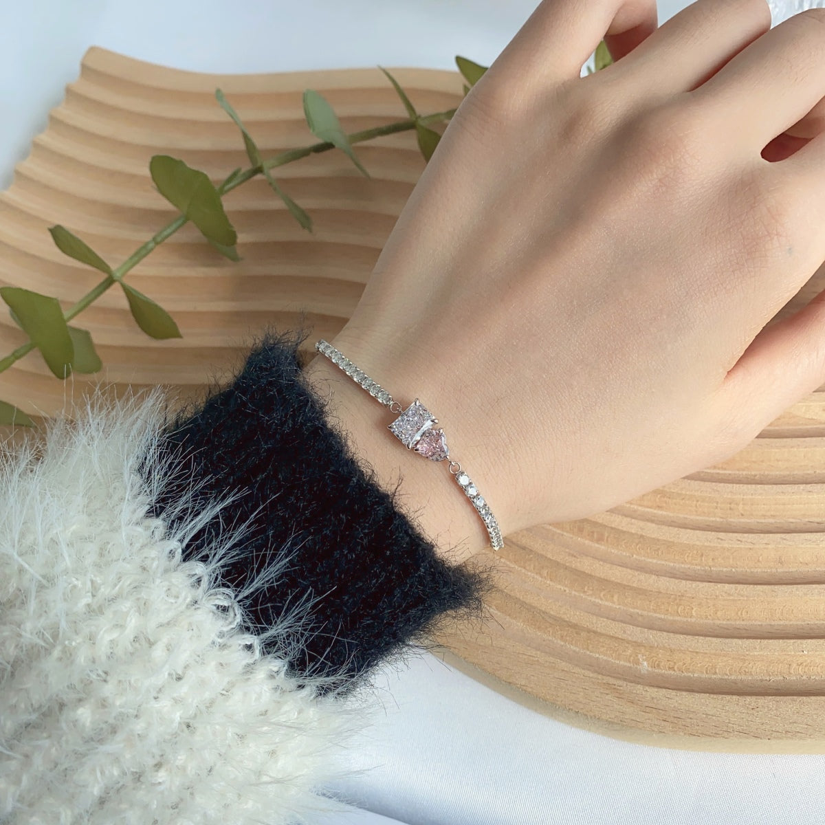 Pomuse Dazzling Unique Multi Shape Lover Bracelet