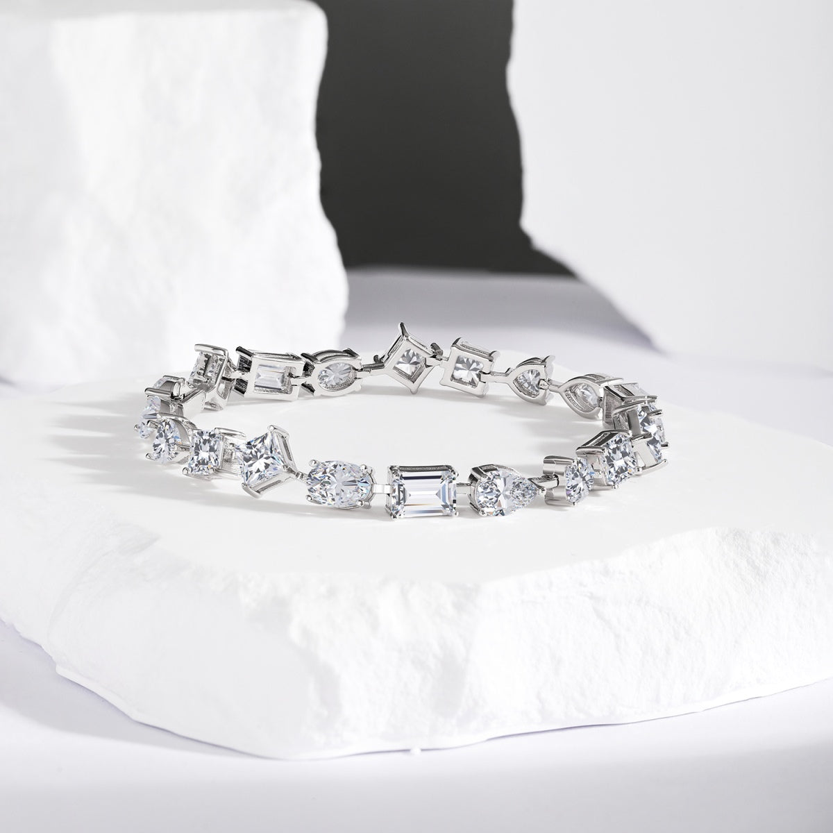 Pomuse Unique Exquisite Multi Cut Daily Bracelet