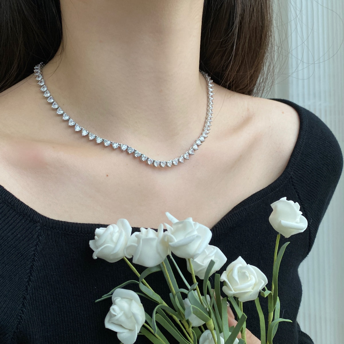 Pomuse Ornate Heart Cut Tennis Necklace