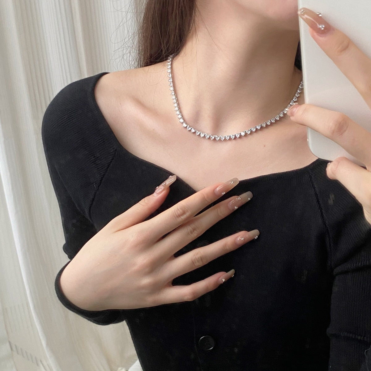 Pomuse Ornate Heart Cut Tennis Necklace
