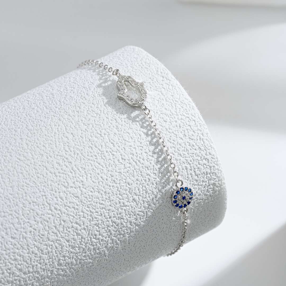 Pomuse Gost Shape & Round Shape Necklace