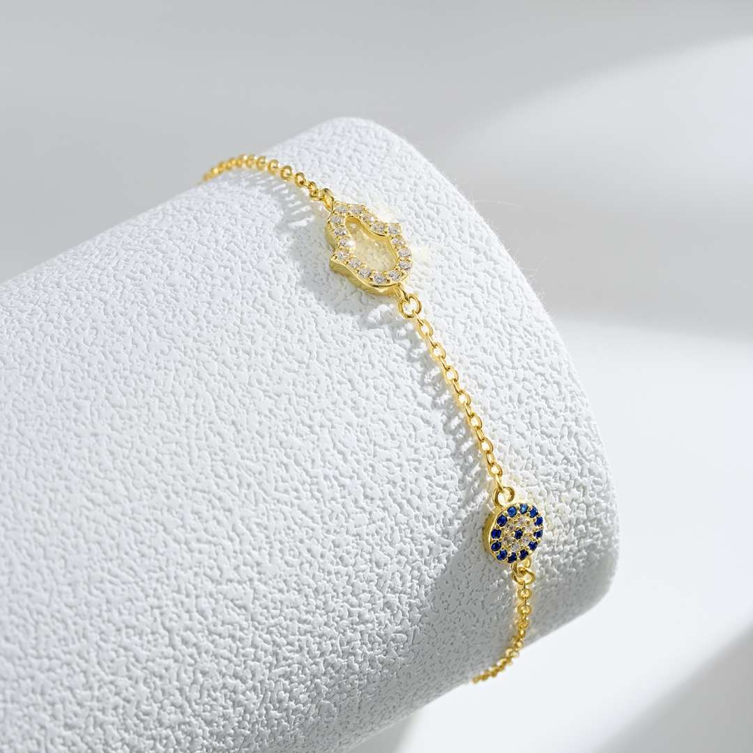 Pomuse Gost Shape & Round Shape Necklace