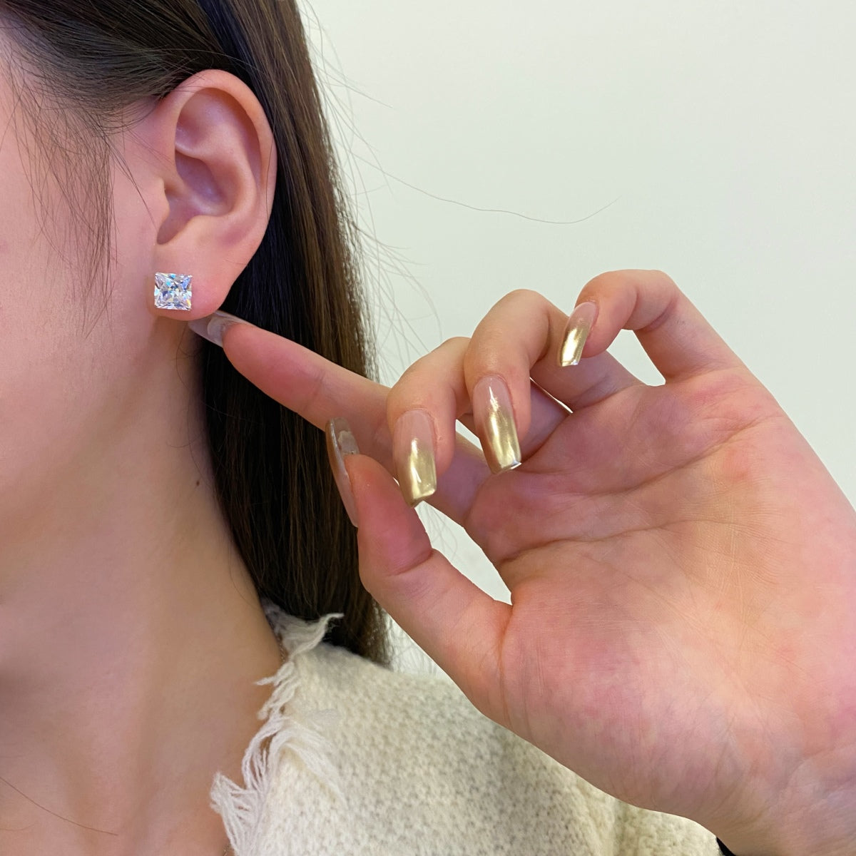 Pomuse Ornate Square Shape Earrings