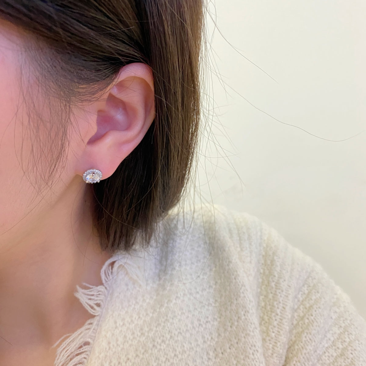 Pomuse Classic Princess Round Shape Earrings