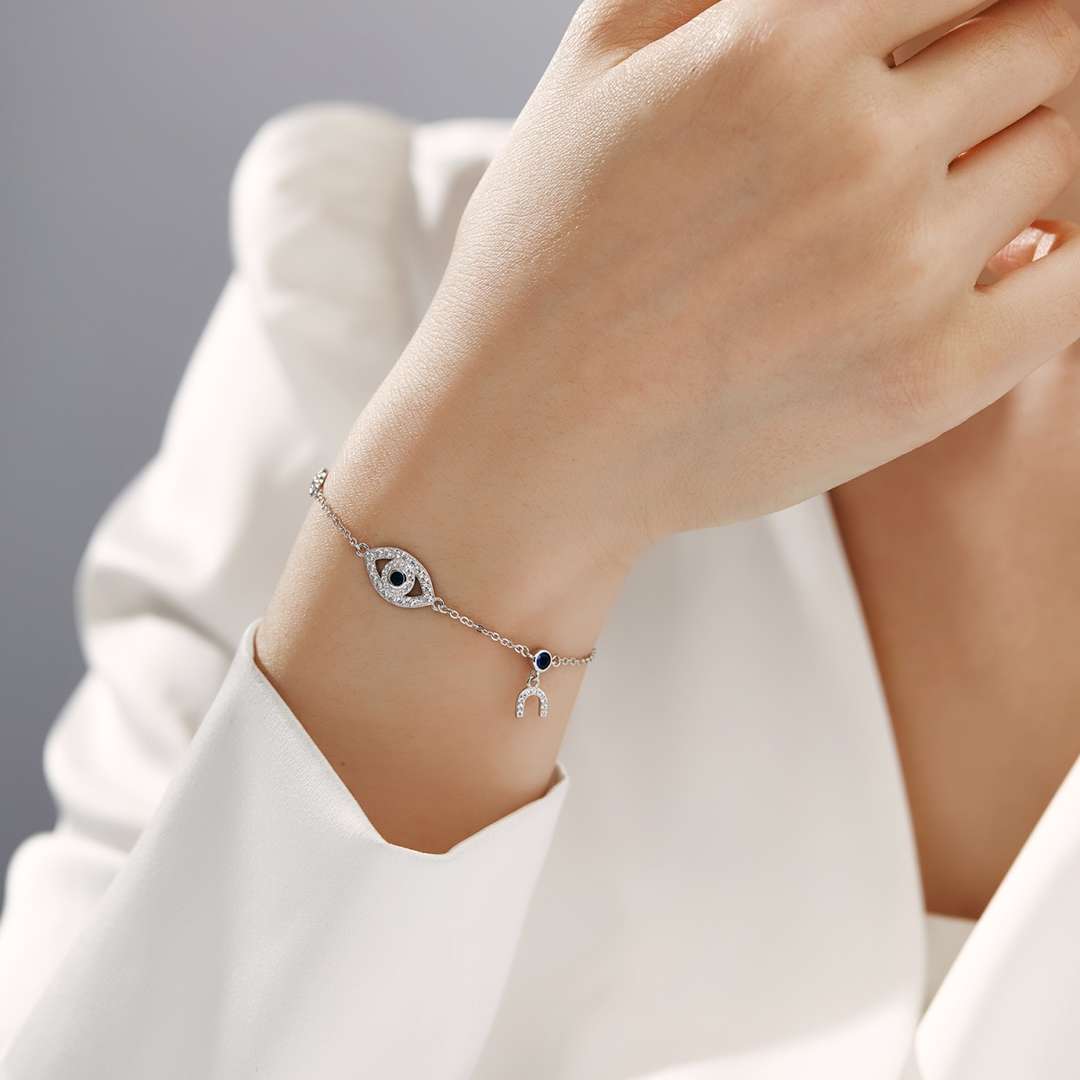 Pomuse Dainty Eye Shape Necklace