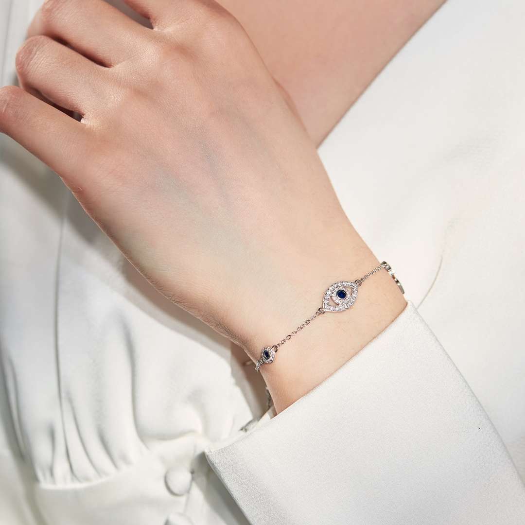 Pomuse Dainty Eye Shape Necklace