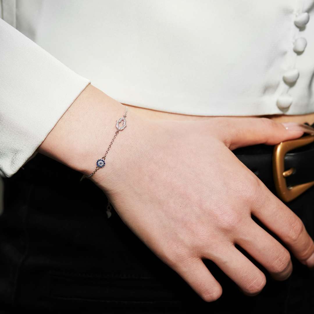 Pomuse Gost Shape & Round Shape Necklace