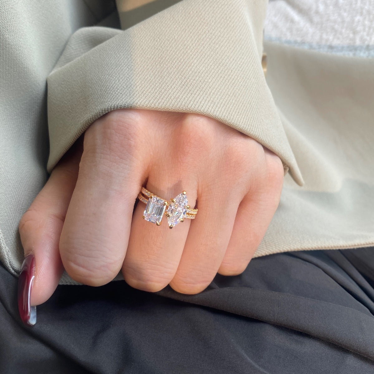 Pomuse 2.0 Carat Scintillating Ornate Radiant Cut Party Ring
