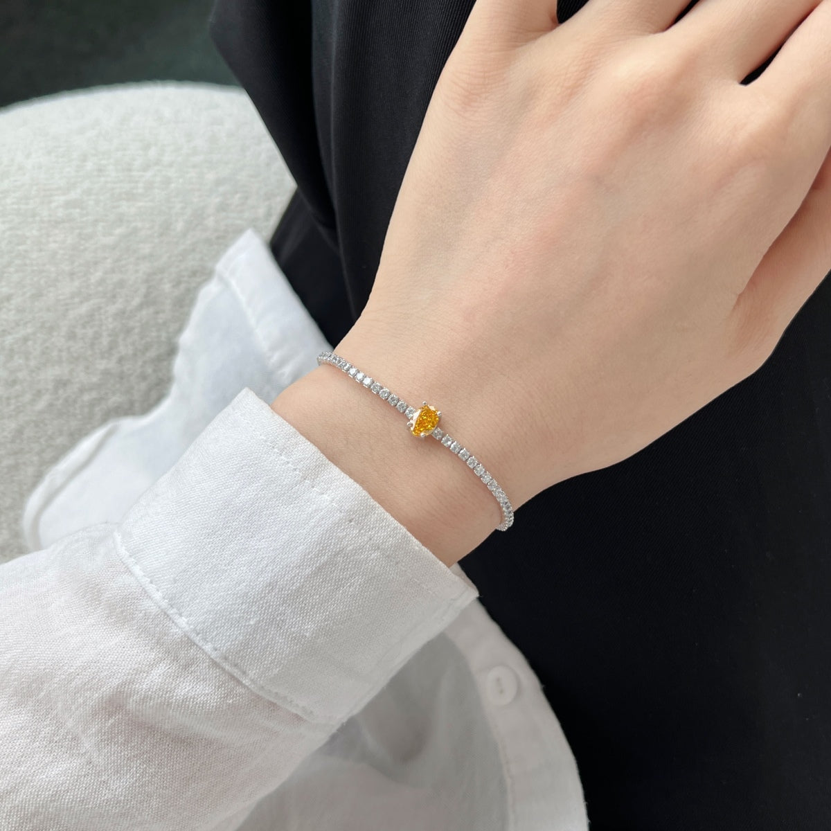 Pomuse 0.75 Carat Exquisite Oval Cut Daily Bracelet