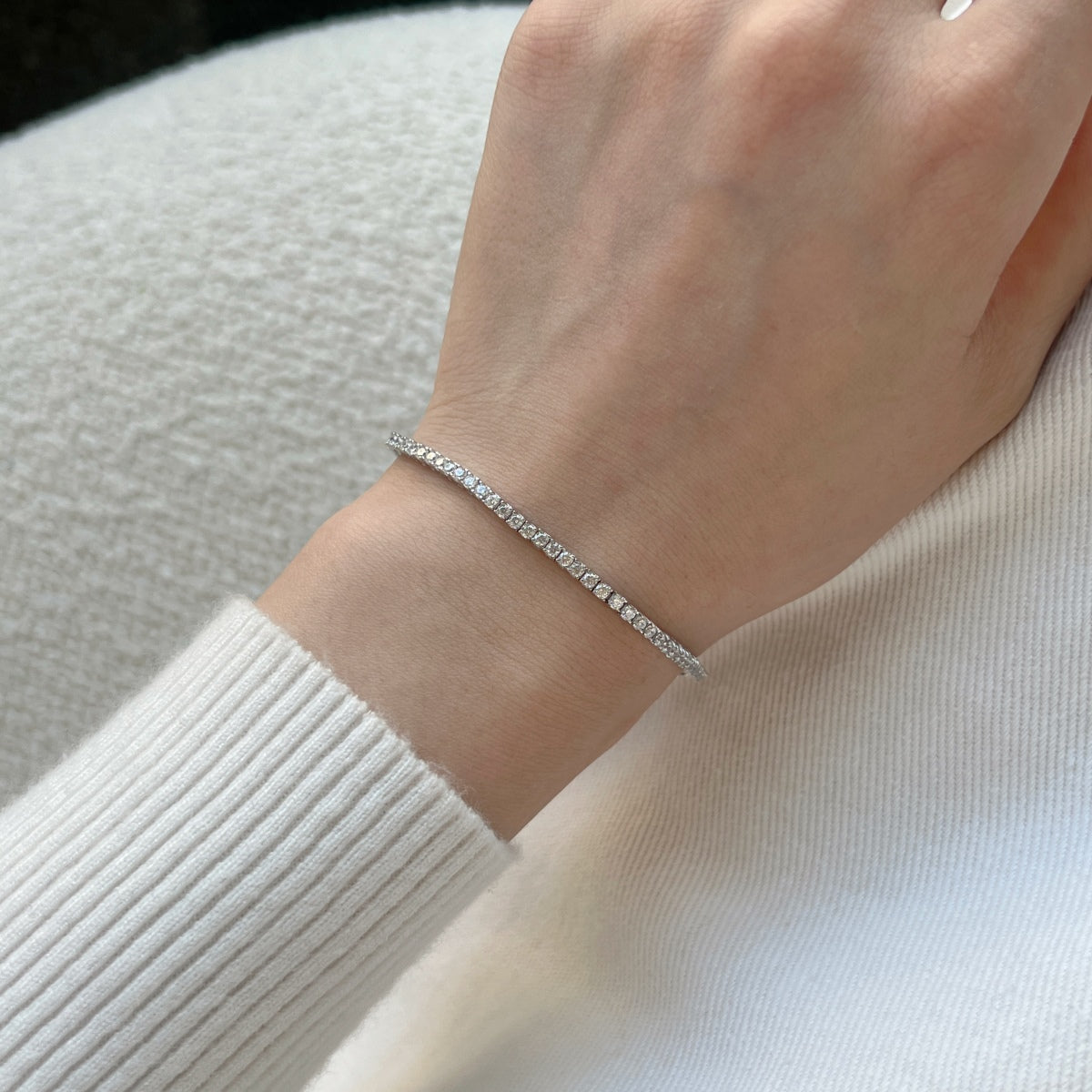 Pomuse Dazzling Exquisite Round Cut Daily Bracelet