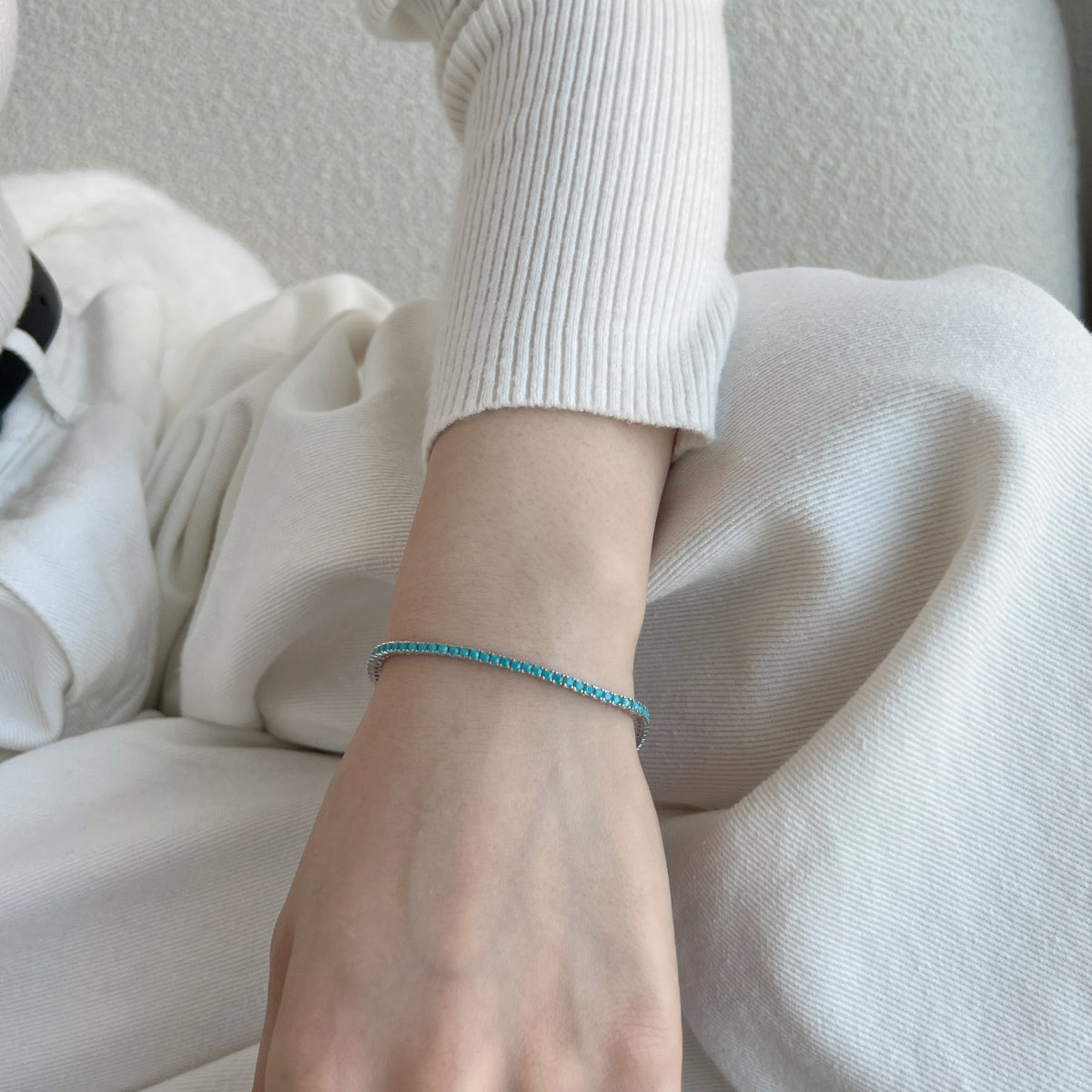 Pomuse Dazzling Exquisite Round Cut Daily Bracelet
