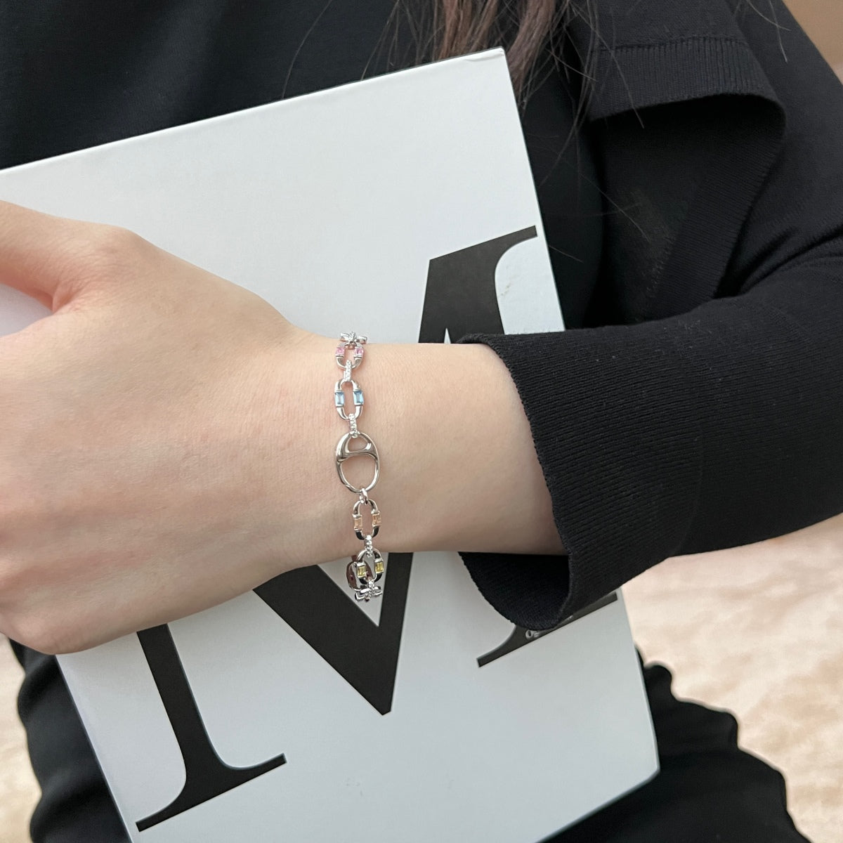 Pomuse Dazzling Colorful Daily Bracelet