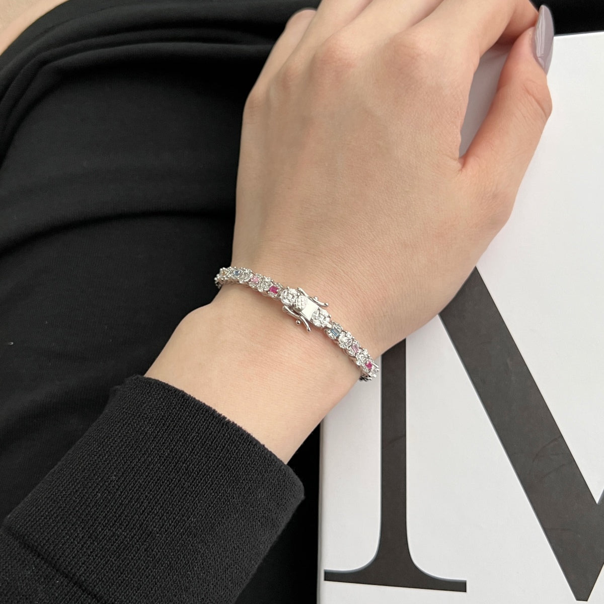 Pomuse Dazzling Radiant Multi Cut Daily Bracelet