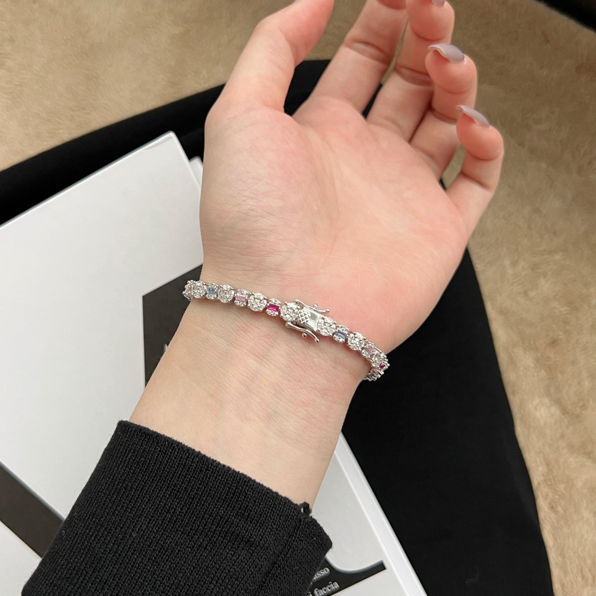 Pomuse Dazzling Radiant Multi Cut Daily Bracelet