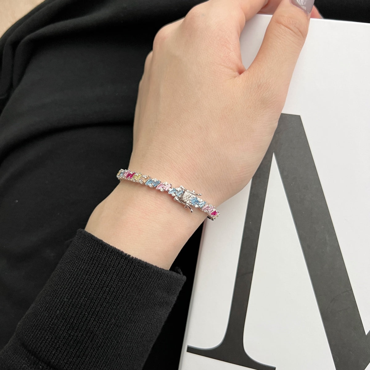 Pomuse Ornate Sparkling Multi Cut Party Bracelet