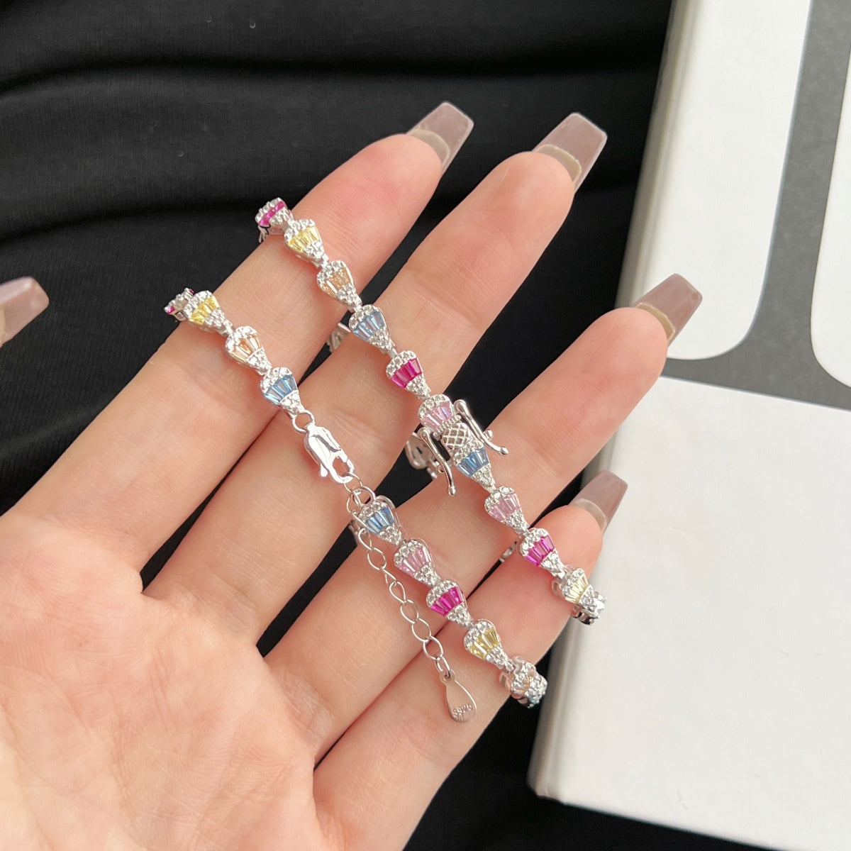 Pomuse Radiant Water Drop Shape Daily Bracelet