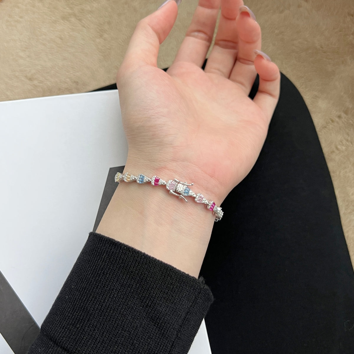 Pomuse Radiant Water Drop Shape Daily Bracelet