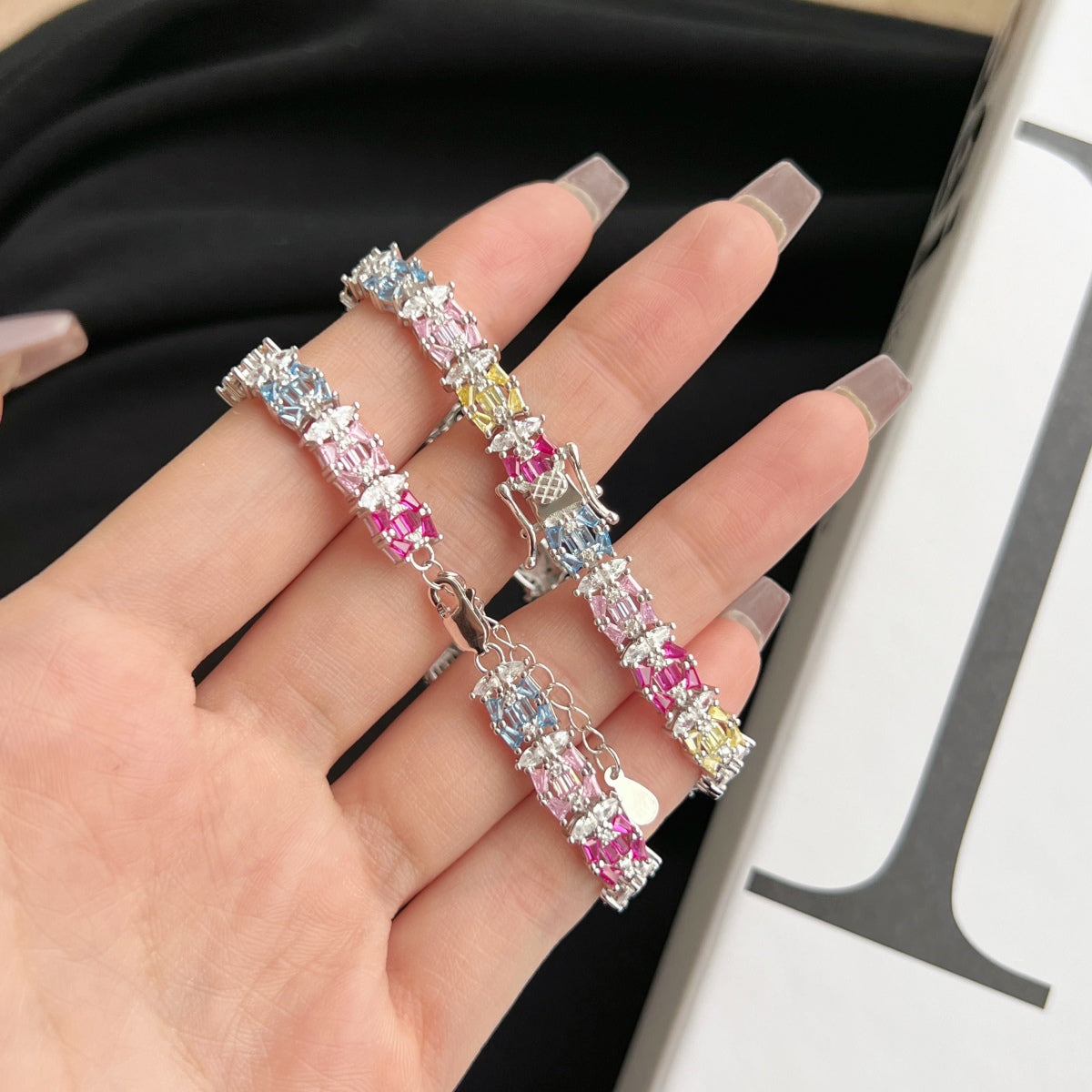 Pomuse Delicate Colorful Multi Cut Party Bracelet