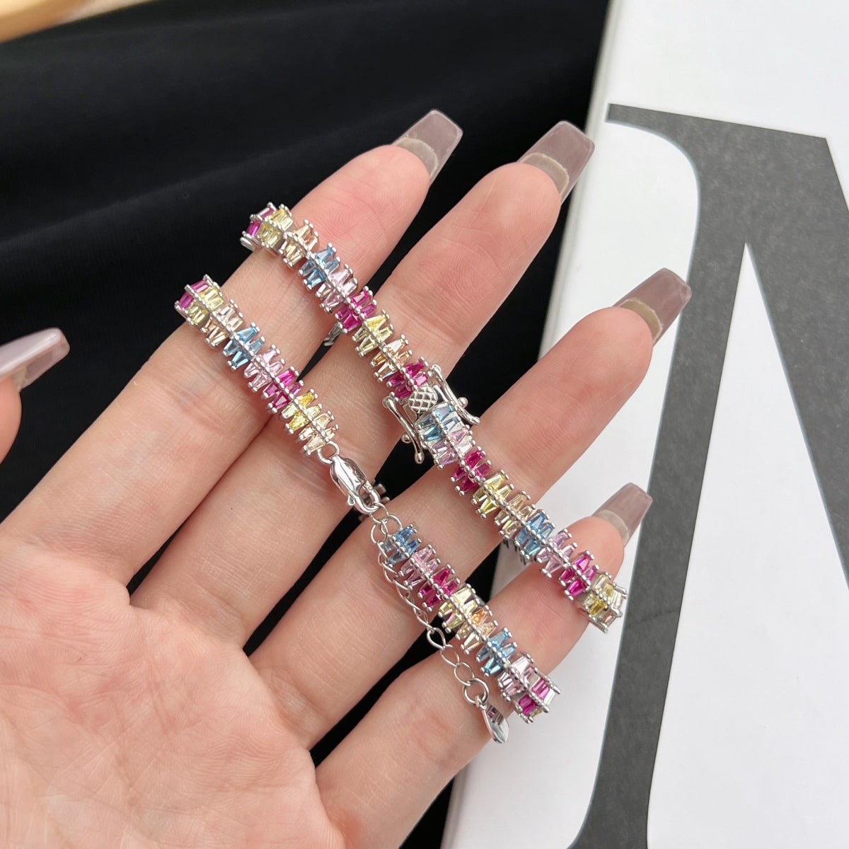 Pomuse Sparkling Exquisite Multi Cut Party Bracelet