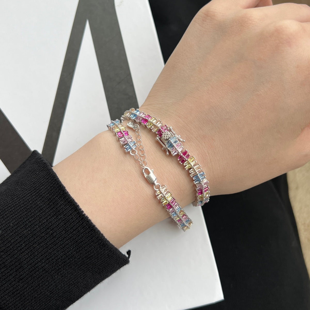 Pomuse Sparkling Exquisite Multi Cut Party Bracelet