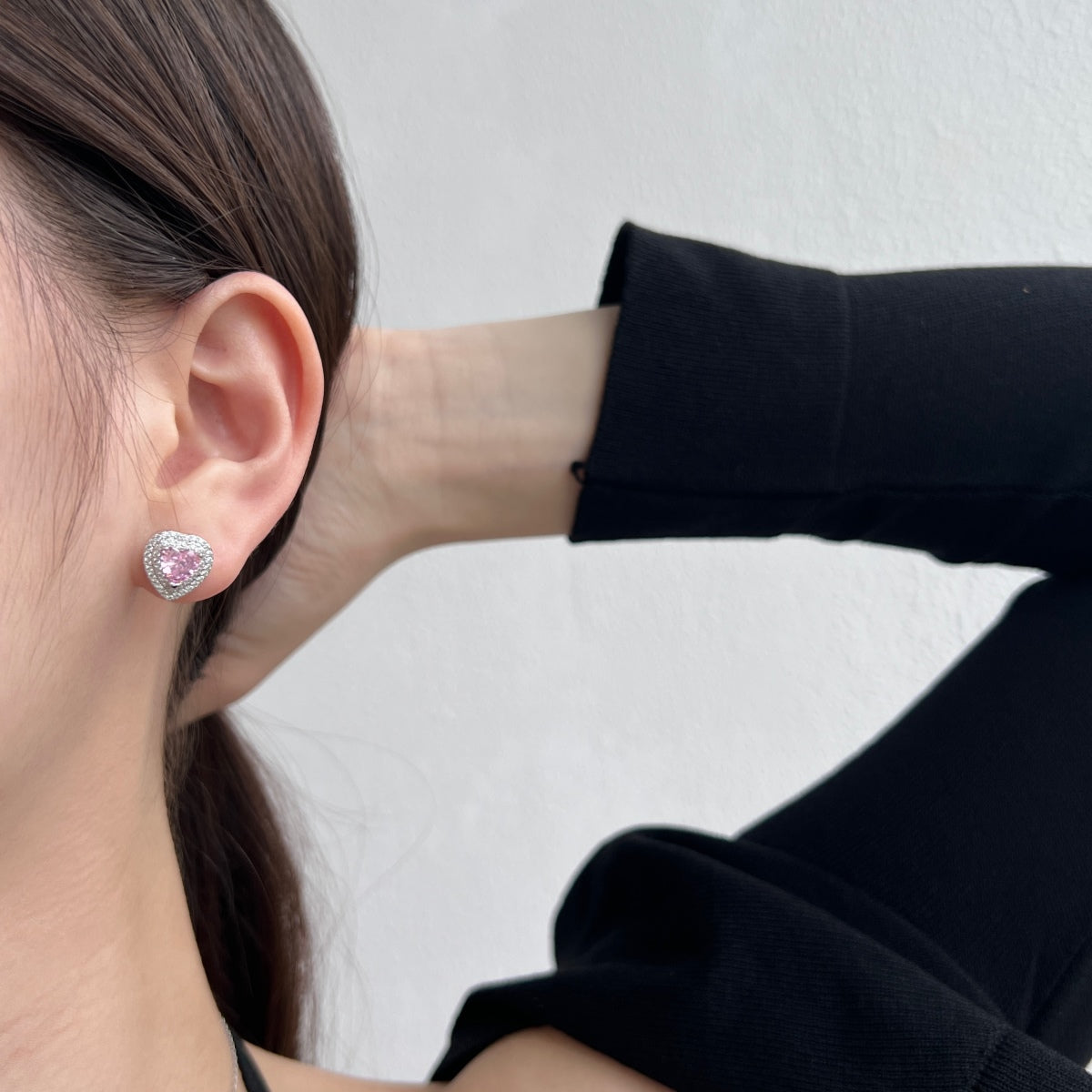 Pomuse Dazzling Heart Shape Lover Earrings