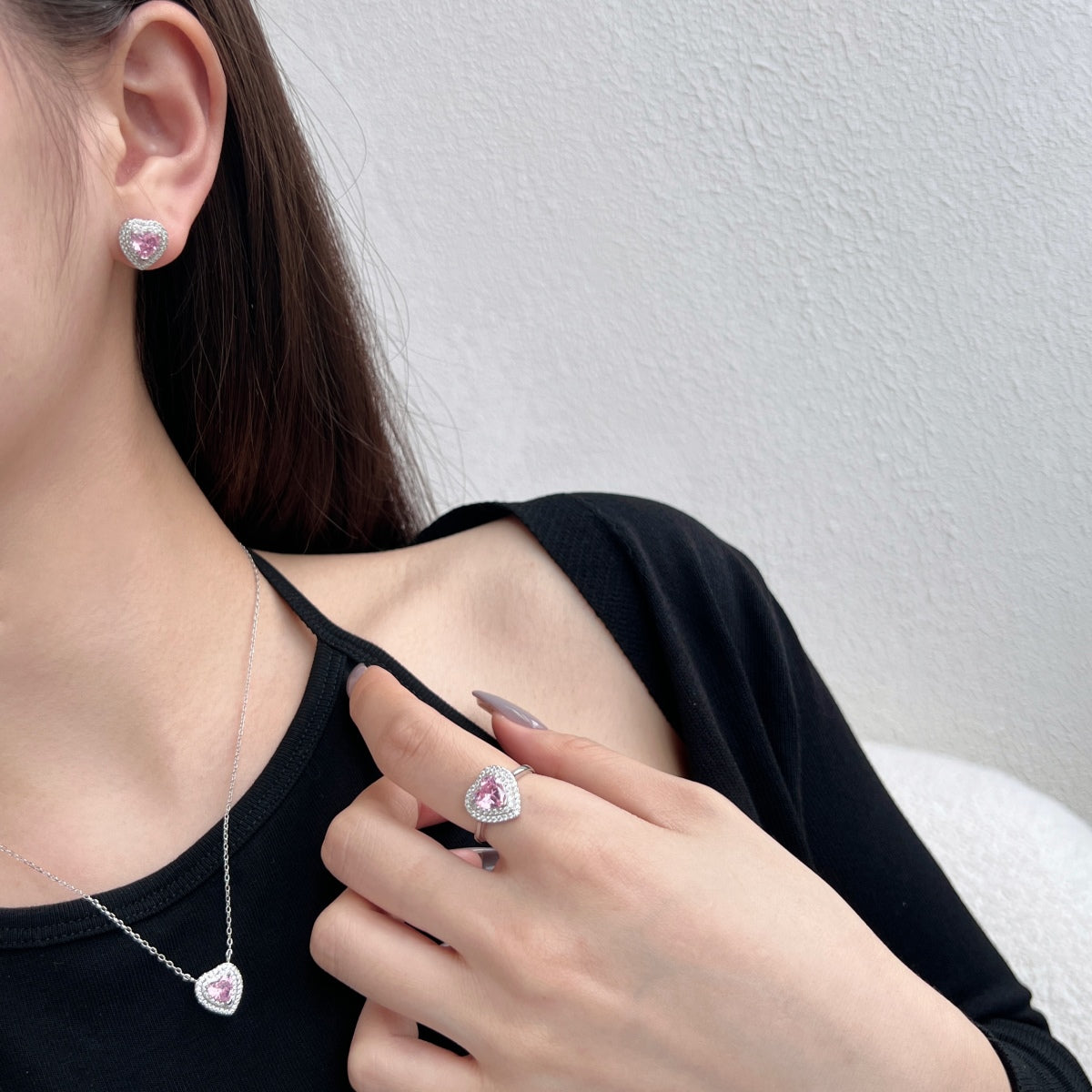 Pomuse Dazzling Heart Shape Lover Earrings