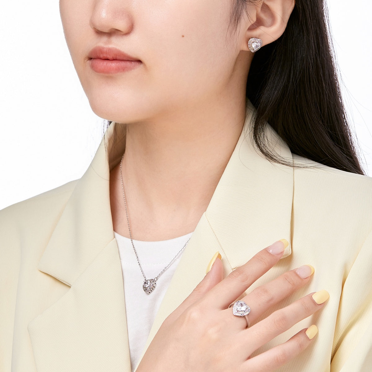 Pomuse Delicate Ebullient Heart Shape Wedding Ring