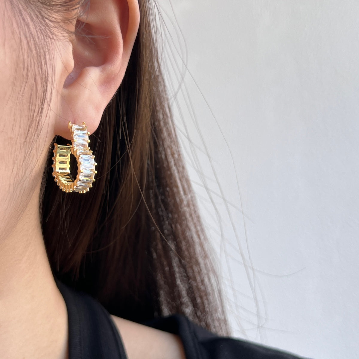 Pomuse Radiant Heart Cutout Earrings