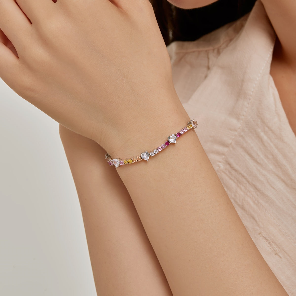 Pomuse Romantic Heart Shape Round Cut Lover Bracelet