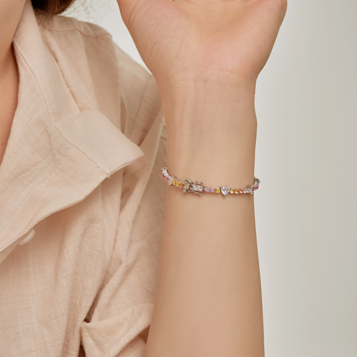 Pomuse Romantic Heart Shape Round Cut Lover Bracelet