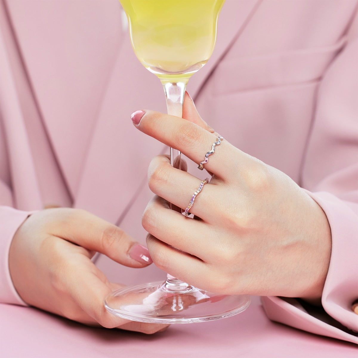 Pomuse Dainty Colorful Round Cut Party Ring