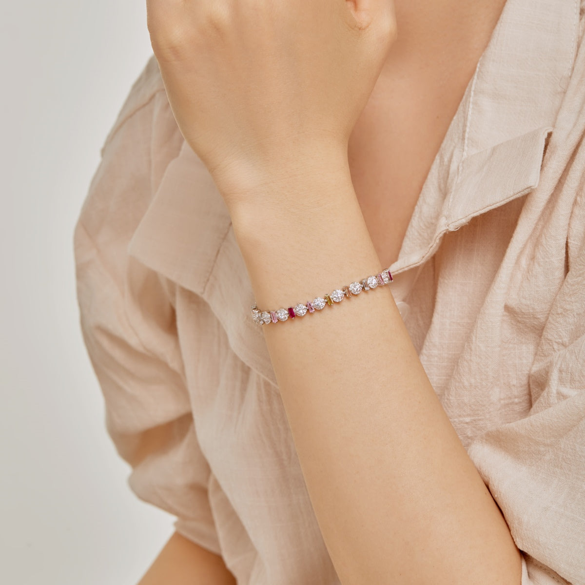 Pomuse Radiant Colorful Round Shape Daily Bracelet