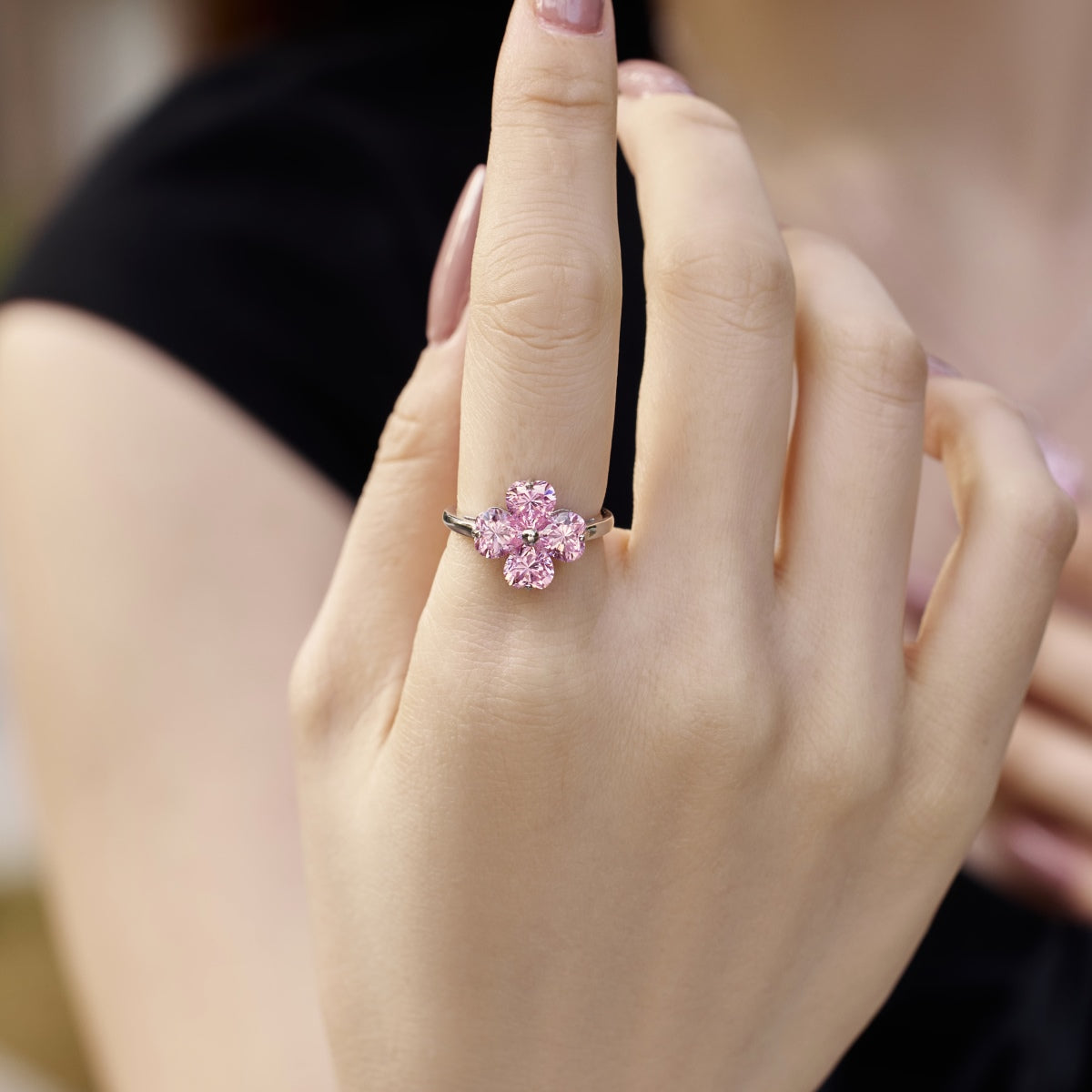 Pomuse Heart-shaped Four-Leaf Clover Ball Ring