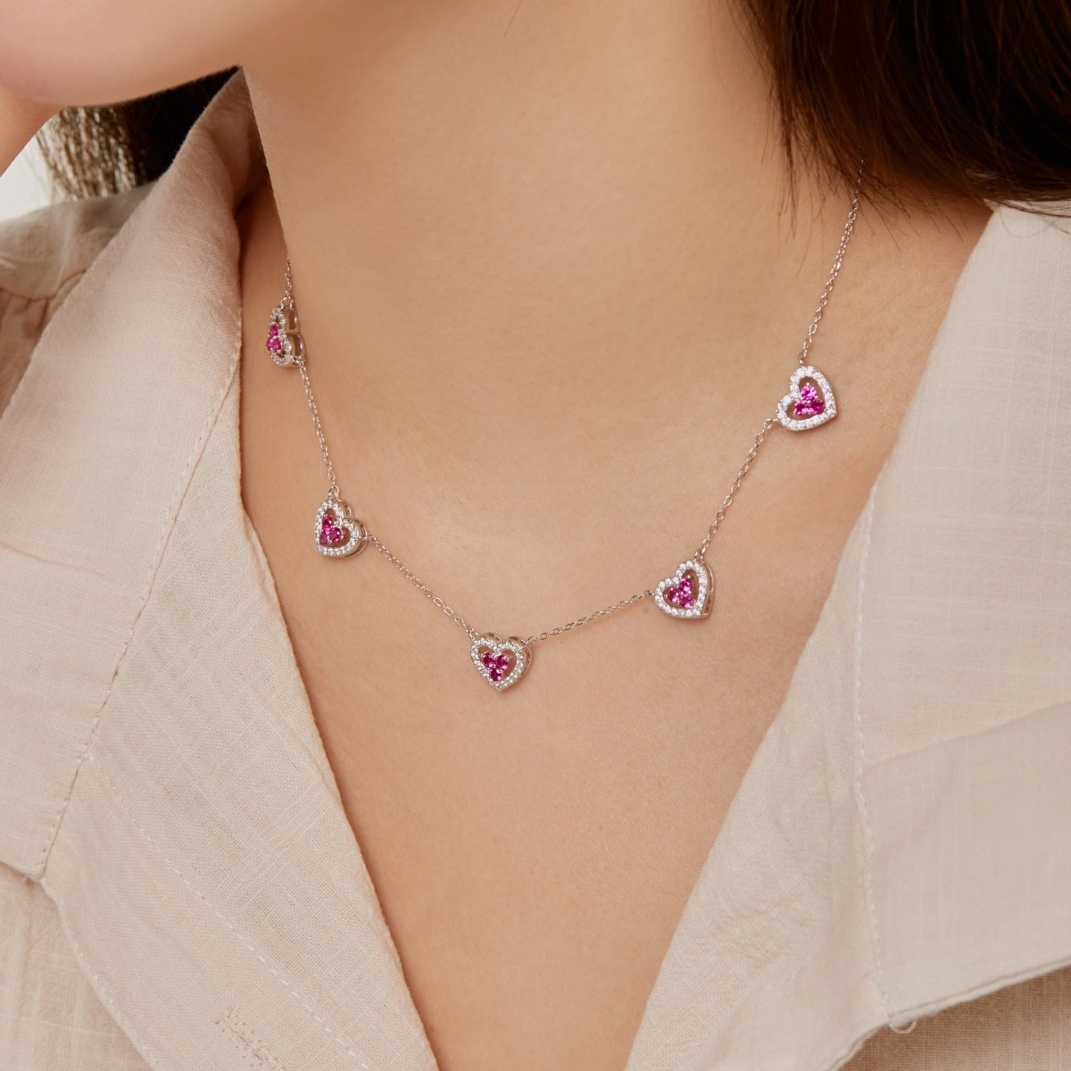 Pomuse Sparkling Five Heart Necklace