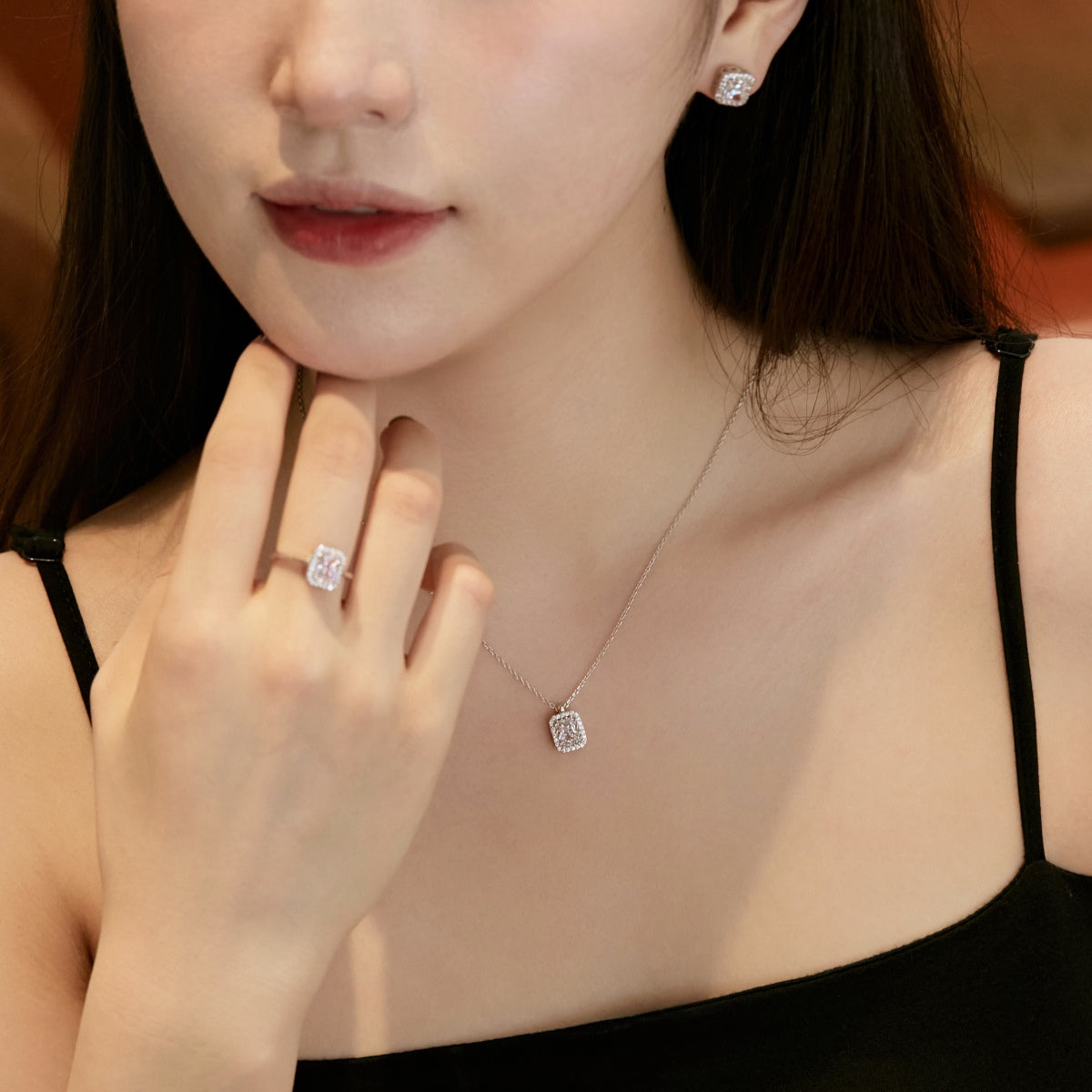 Pomuse 1.0 Carat Luxurious Dainty Emerald Cut Daily Earrings