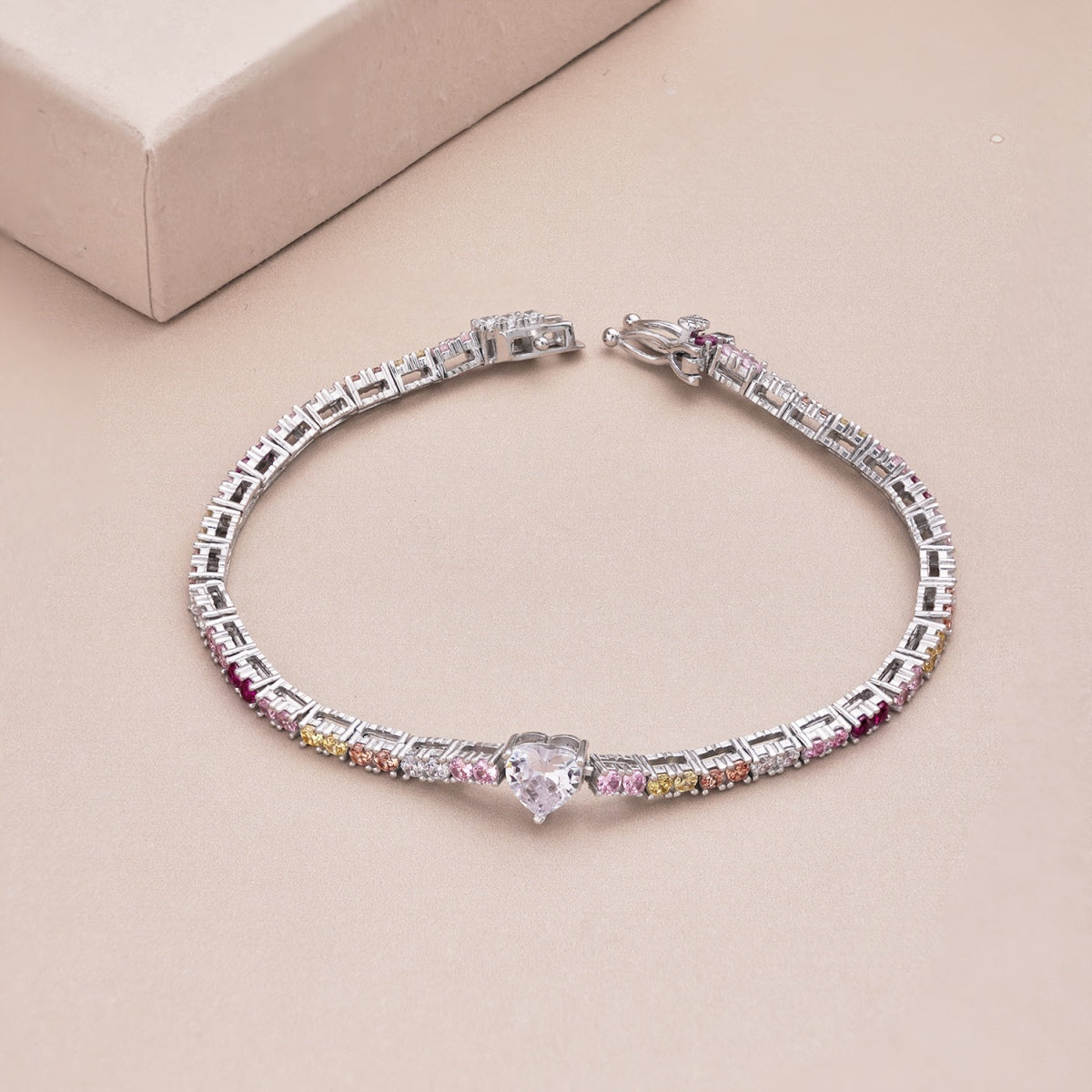Pomuse Zartes romantisches Armband in Herzform für Liebhaber