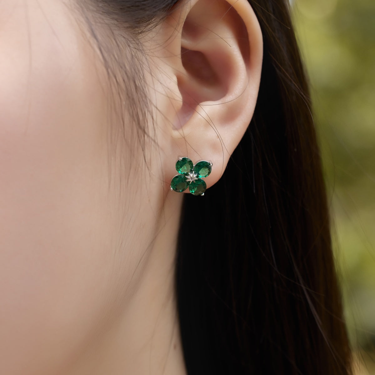 Pomuse Four-Leaf Clover Eight-Pointed Star Earrings