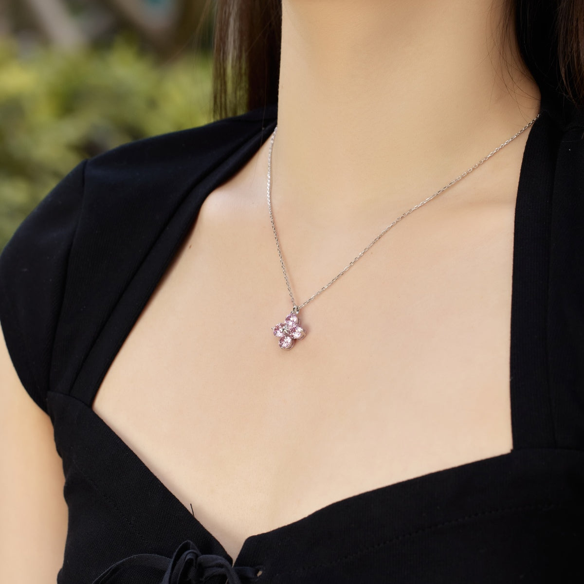 Pomuse Four-Leaf Clover And Eight-Pointed Star Necklace