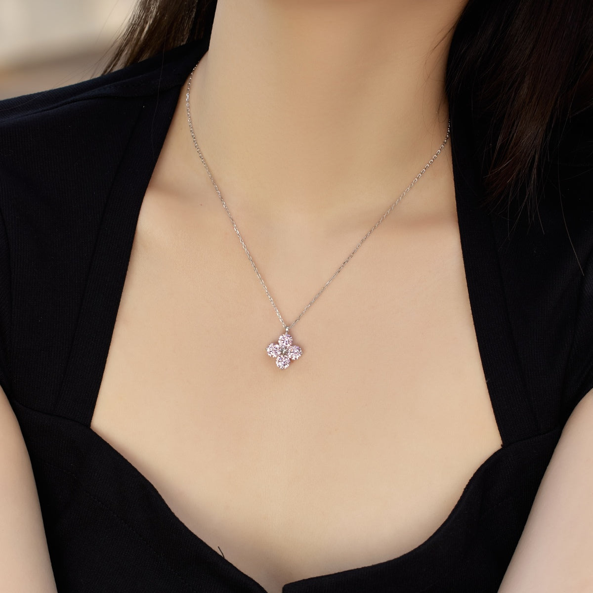 Pomuse Four-Leaf Clover And Eight-Pointed Star Necklace