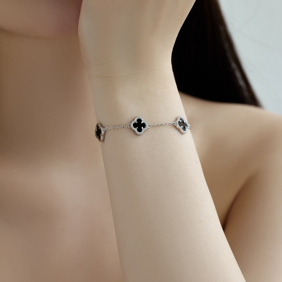 Pomuse Four-Leaf Clover Exquisite Bracelet