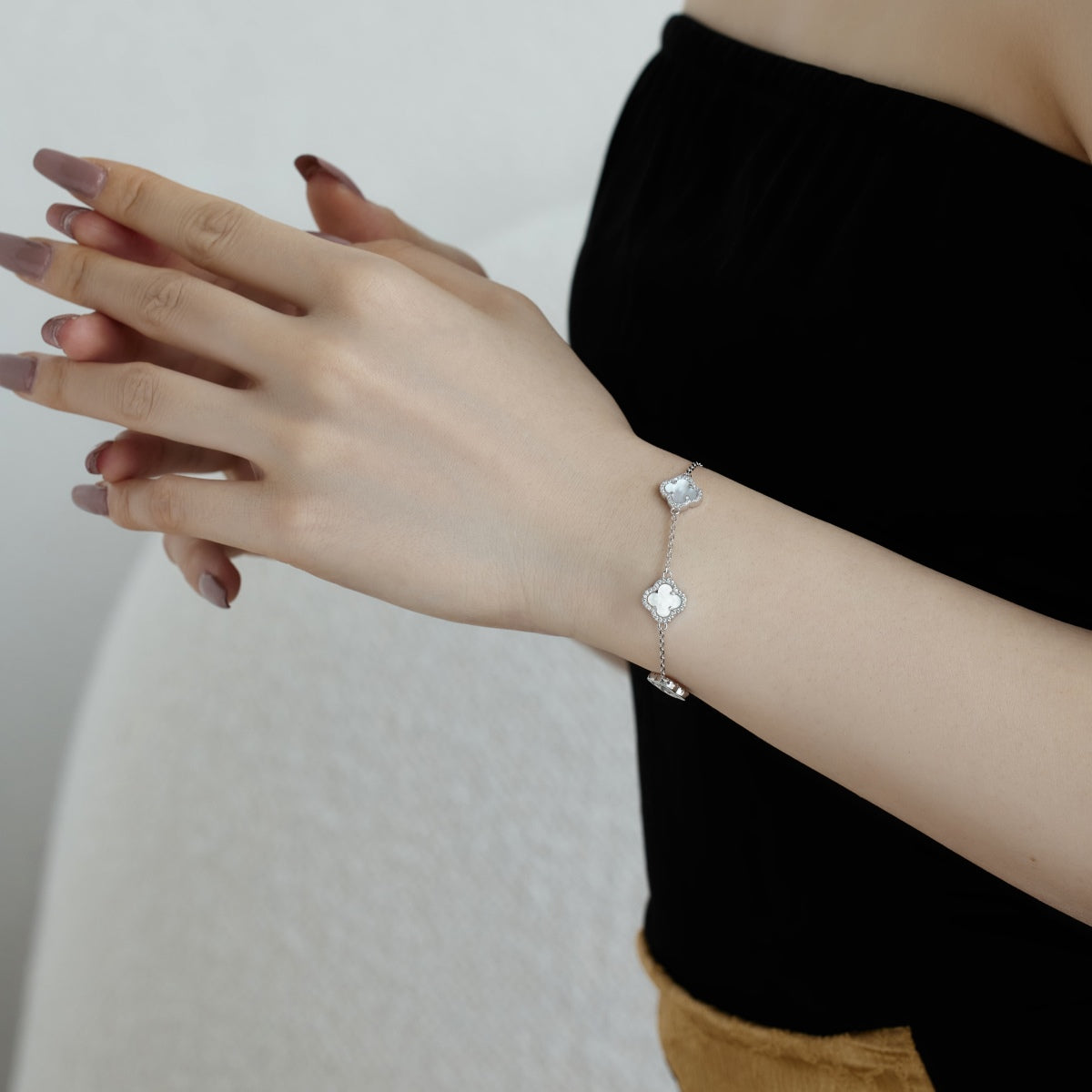 Pomuse Four-Leaf Clover Exquisite Bracelet